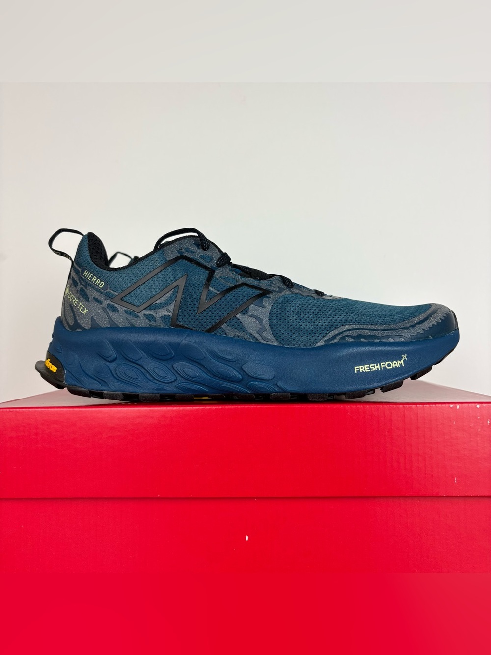 New Balance Fresh Foam X Hierro v8 Gore-Tex Sneakers